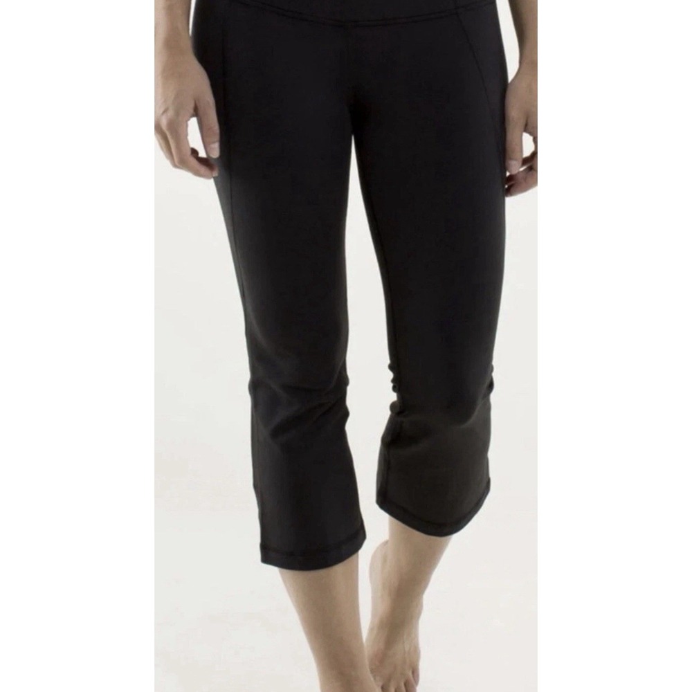 Lululemon Women's Gather and Crow Crop Leggings, Size 4 Black